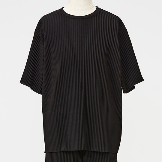 Pleats T-shirts