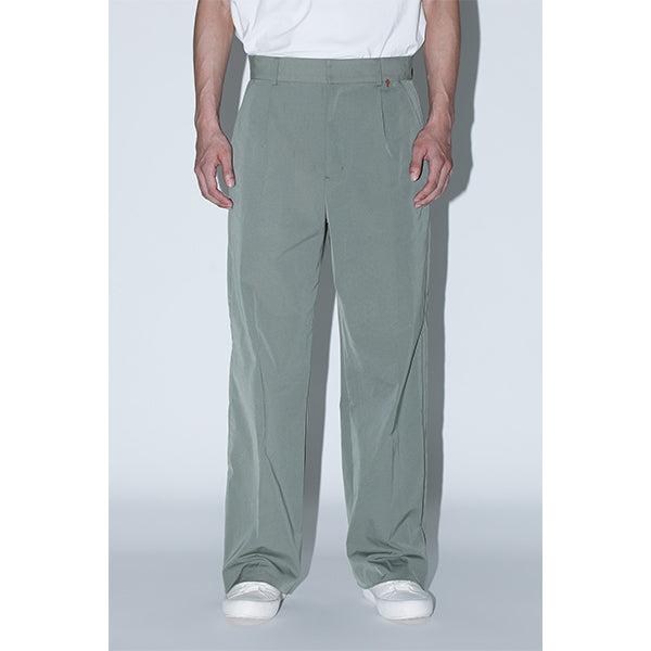 Side Pleats Pants Inspired by Moon / Charcoal