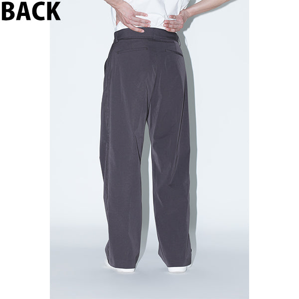 Side Pleats Pants Inspired by Moon / Charcoal