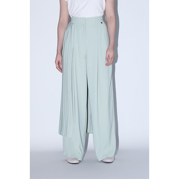 Layered Skirt Pants /Inspired by ネビュラロマンス /Green