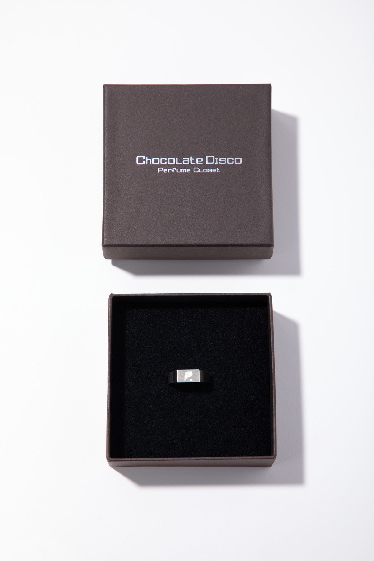 PｰDOT PINKY RING – Perfume Closet