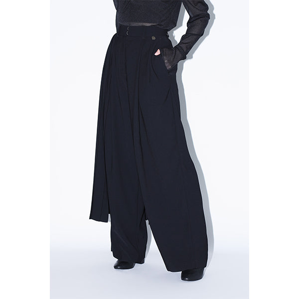 Layered Skirt Pants /Inspired by ネビュラロマンス /Green