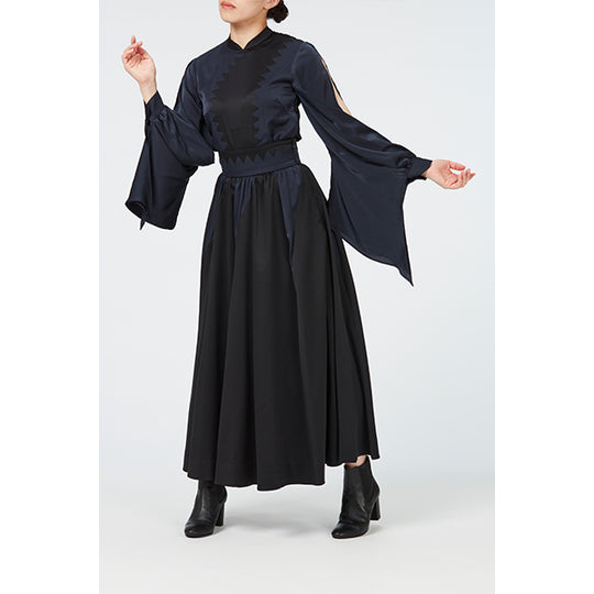 Flare Skirt / Inspired by Spinning World / Black
