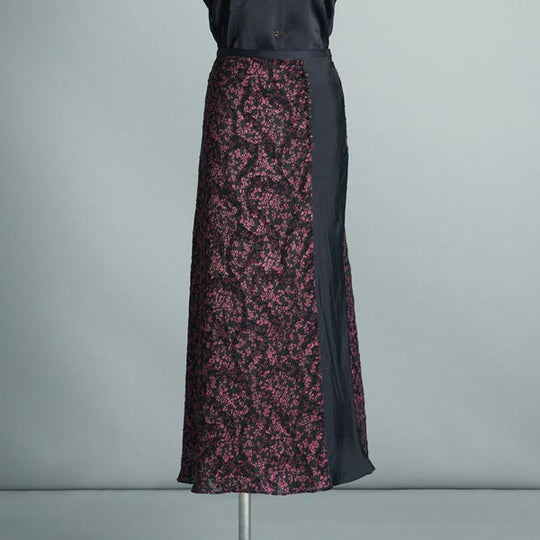 LACE FLOWER WRAP SKIRT