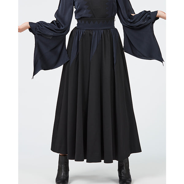 Flare Skirt / Inspired by Spinning World / Black