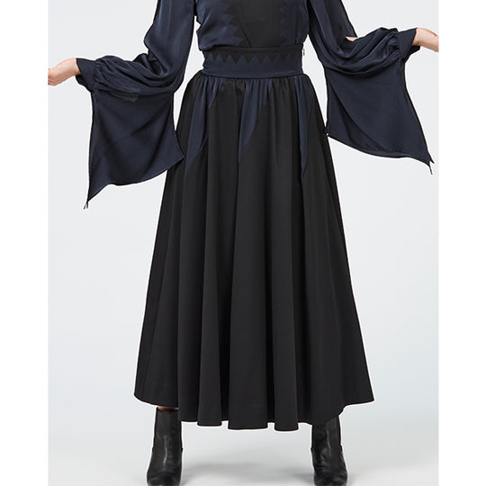 Flare Skirt / Inspired by Spinning World / Black