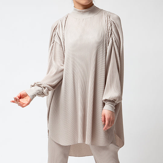 Pleats High Neck Pullover/Beige