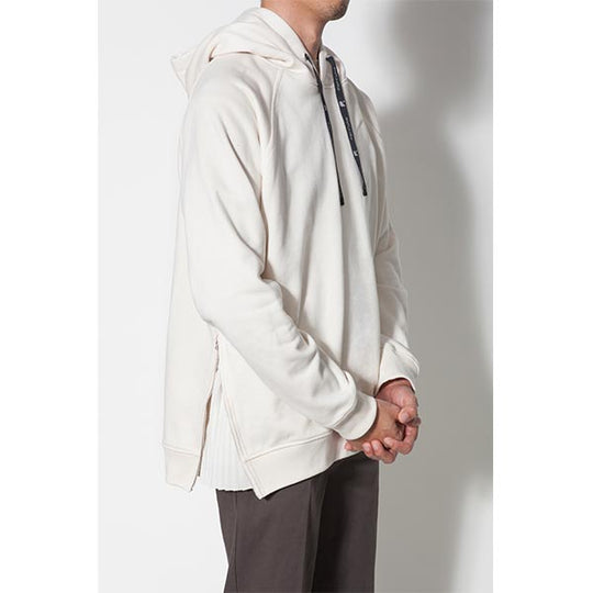 SIDE PLEATS HOODIE