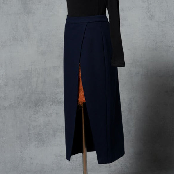 LAYERED FEATHER JACQUARD SKIRT