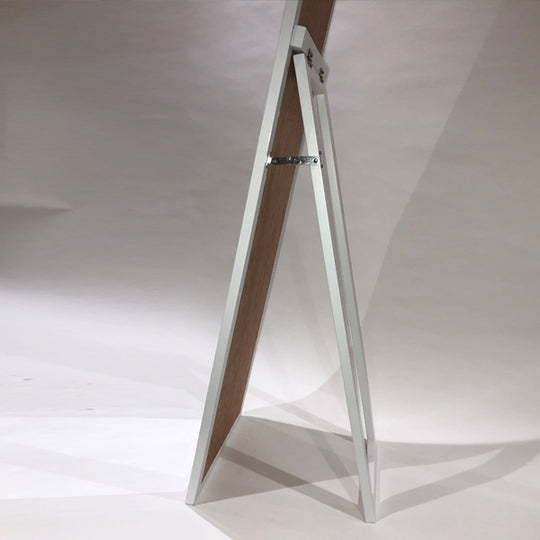 LOGO STAND MIRROR